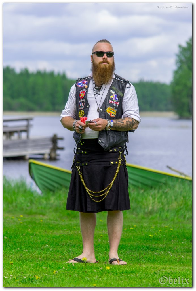 669x1001 pixels (119K)