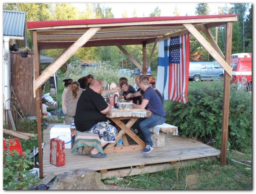 802x601 pixels (246K)