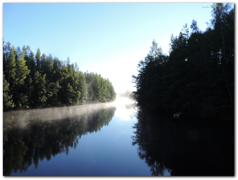 802x601 pixels (129K)