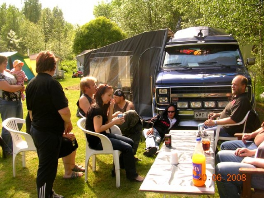 850x637 pixels (232K)