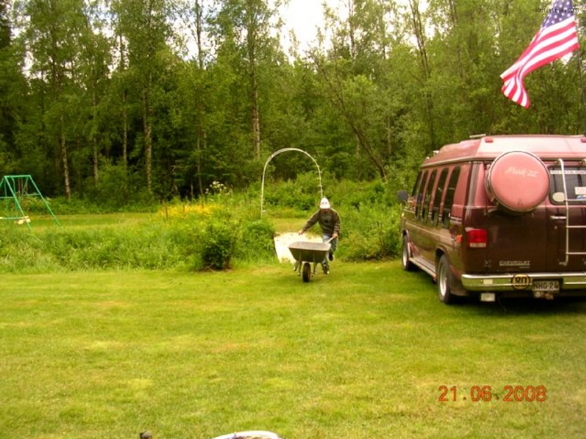 850x637 pixels (233K)