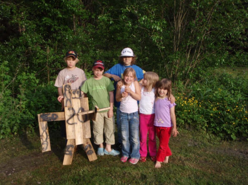 850x637 pixels (210K)