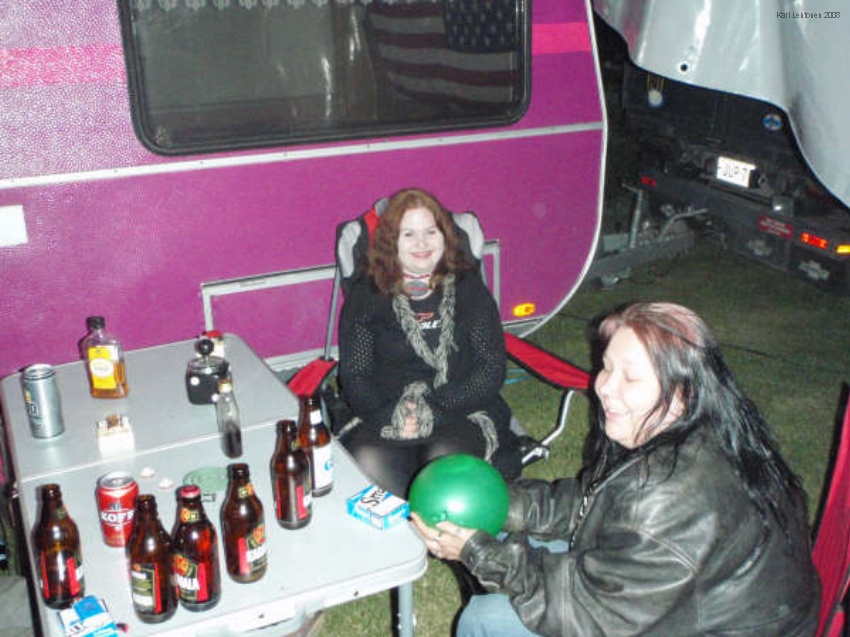 850x637 pixels (178K)