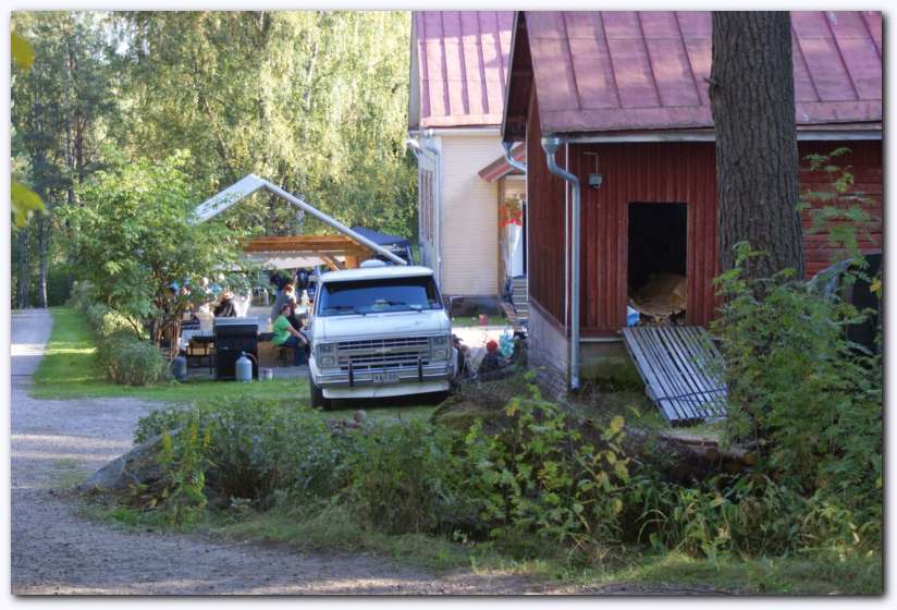 802x537 pixels (72K)