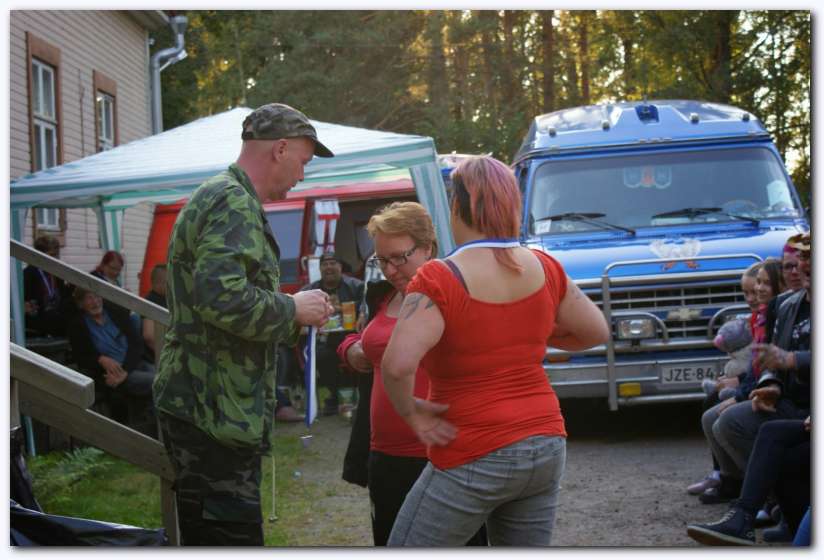 802x537 pixels (57K)