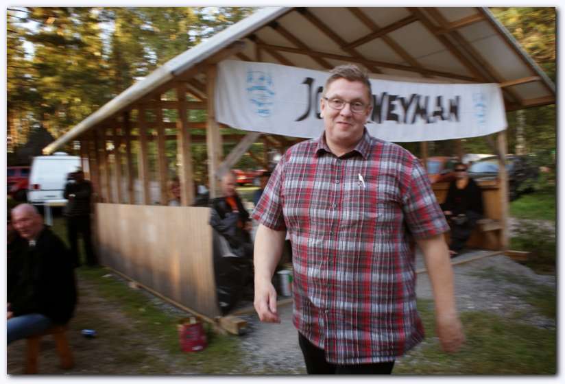 802x537 pixels (54K)