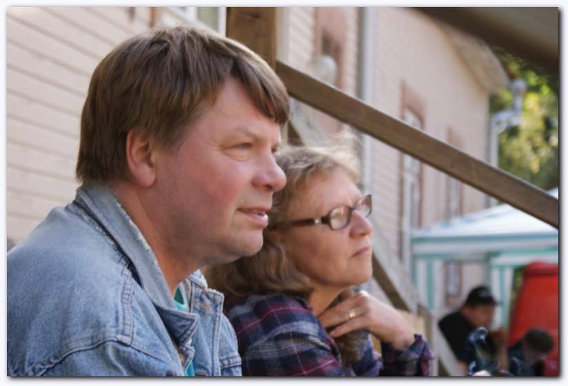 802x537 pixels (40K)