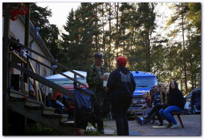 802x537 pixels (71K)