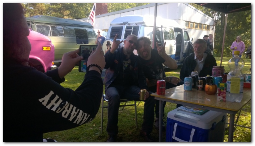 802x451 pixels (135K)