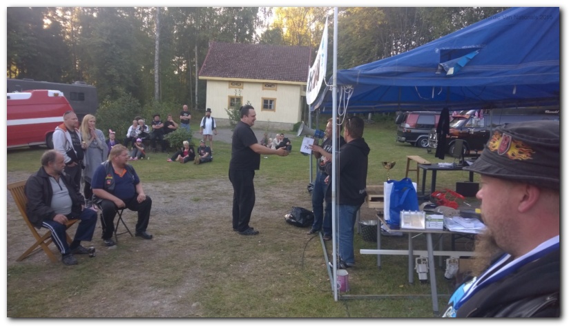 802x451 pixels (148K)