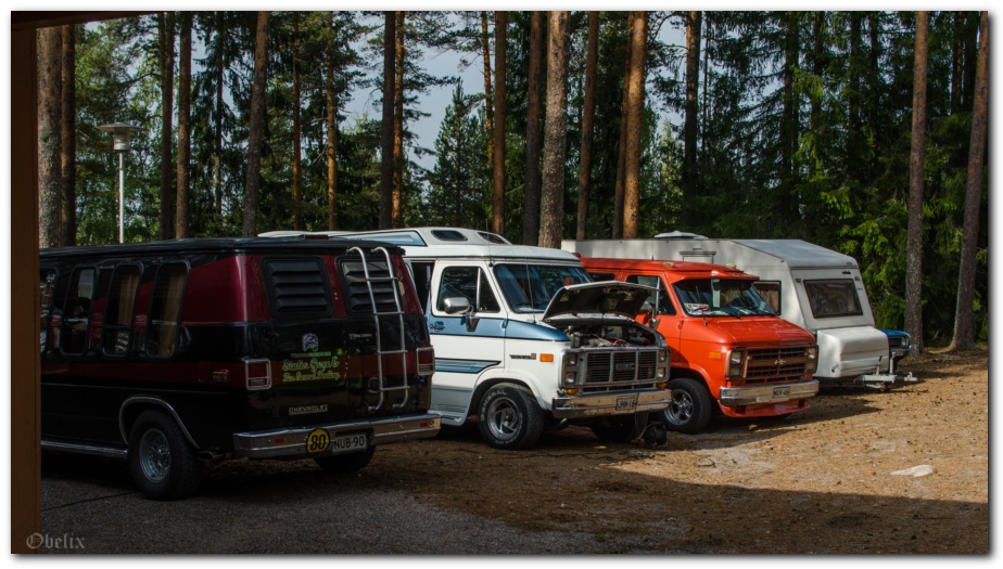 902x502 pixels (232K)