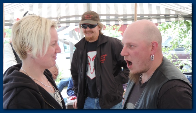 602x338 pixels (82K)