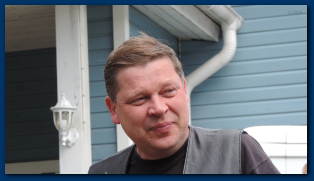 602x338 pixels (55K)