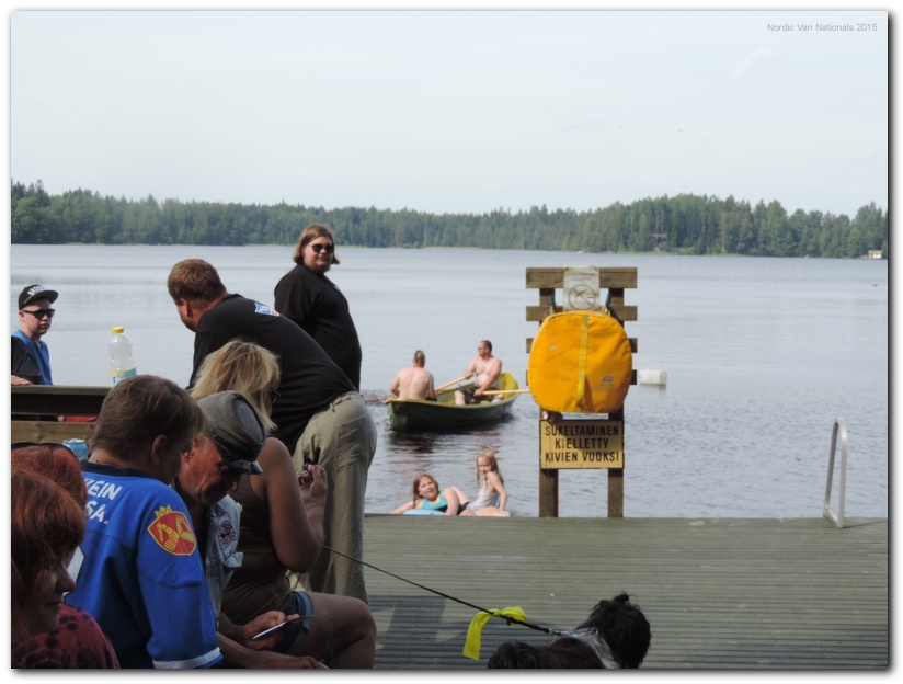 802x601 pixels (131K)