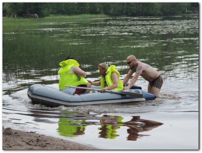 802x601 pixels (205K)