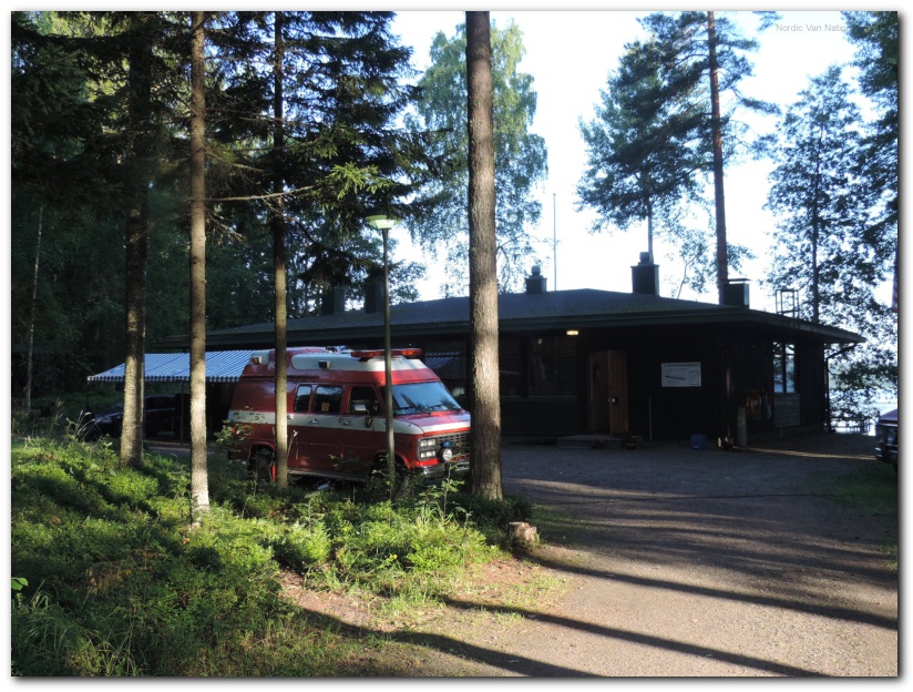 802x601 pixels (281K)