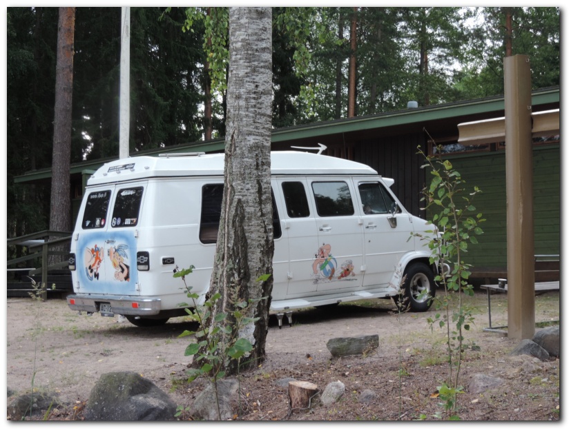 802x601 pixels (229K)