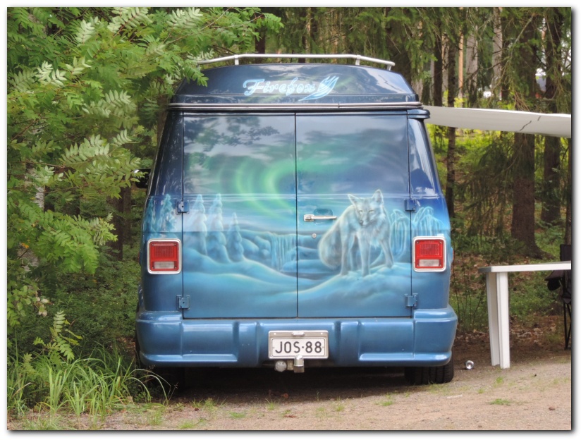 802x601 pixels (225K)