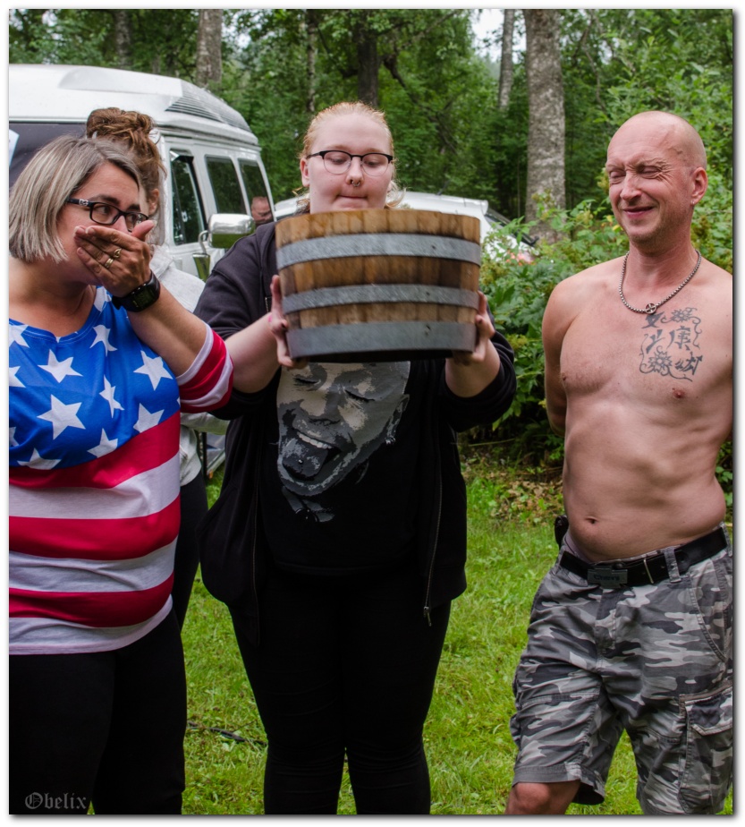 811x901 pixels (290K)