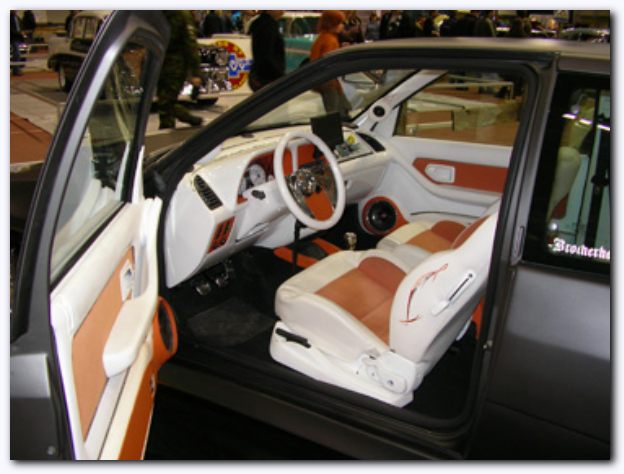 602x451 pixels (51K)